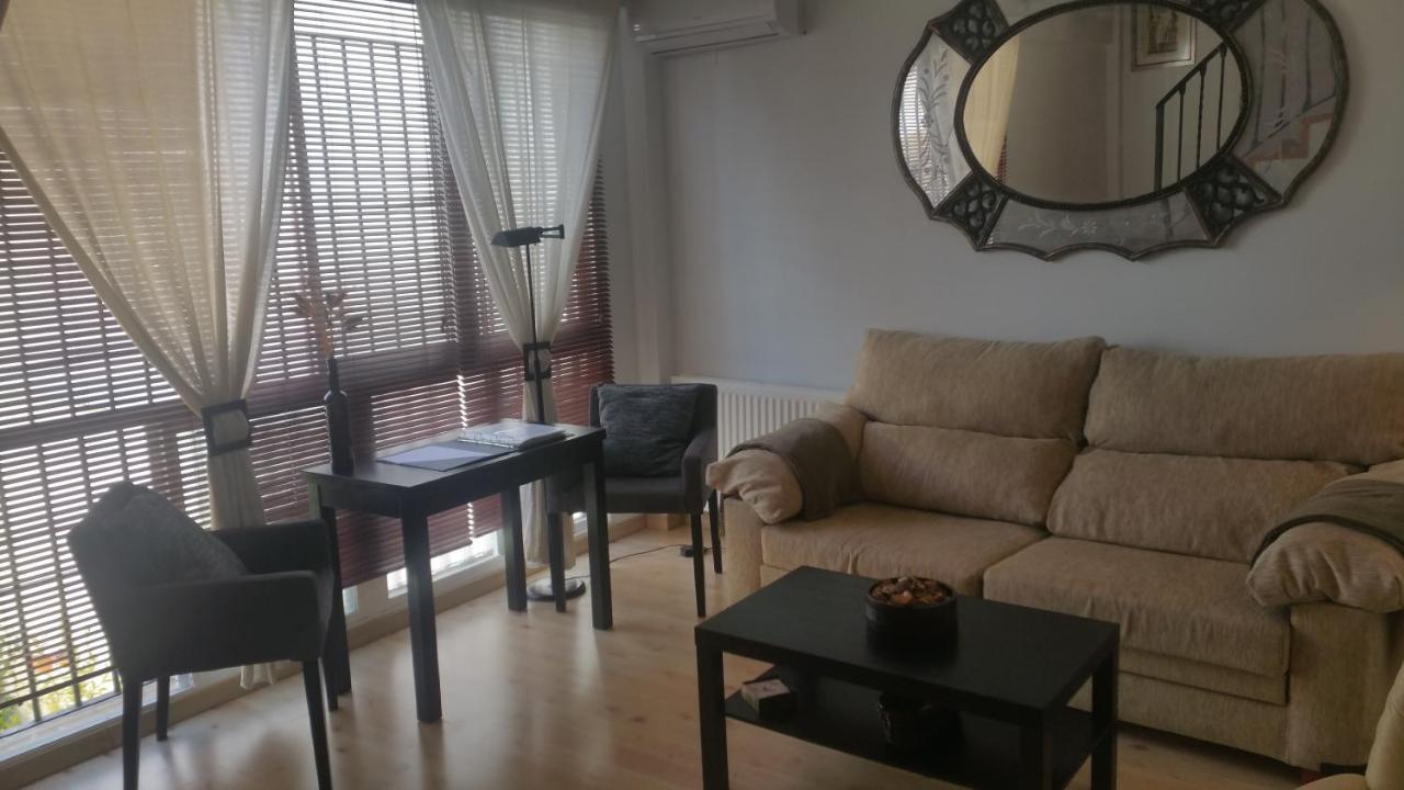 Acogedor Duplex En El Centro - Wifi Sevilha